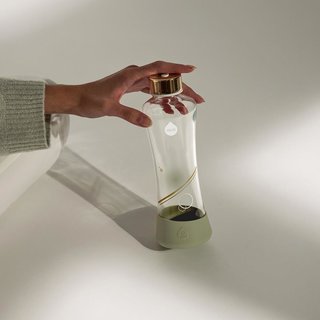 Equa Metallic Trinkflasche aus Glas 550 ml